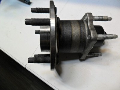 Rear Wheel Bearing Hub Assembly For 2005-2008 Chevy Cobalt 2009-2010 Cobalt 2.2L