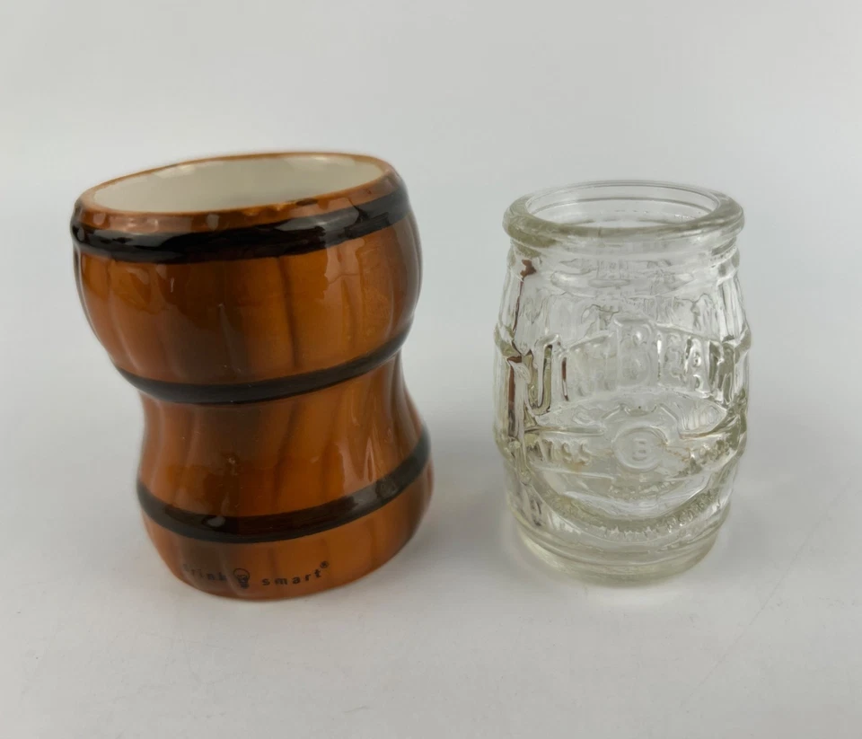 Juego de vasos de chupito de cerámica y vidrio Jim Beam Devils Cut Barrel vintage Foto 2 de 4