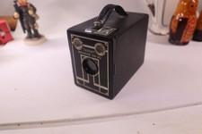 ANTIQUE VINTAGE KODAK BROWNIE BOX CAMERA TARGET SIX-20 ART DECO UNTESTED 1946-52