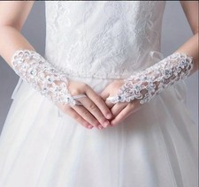 NEW Pair of Fingerless Lace Beaded Gloves for Bridal Wedding / Stage Performance