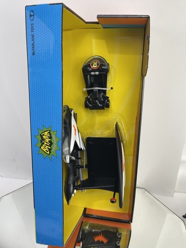 McFarlane DC Retro Batman '66 Classic TV Series Batcycle with Robins Side Car - Picture 6 of 7