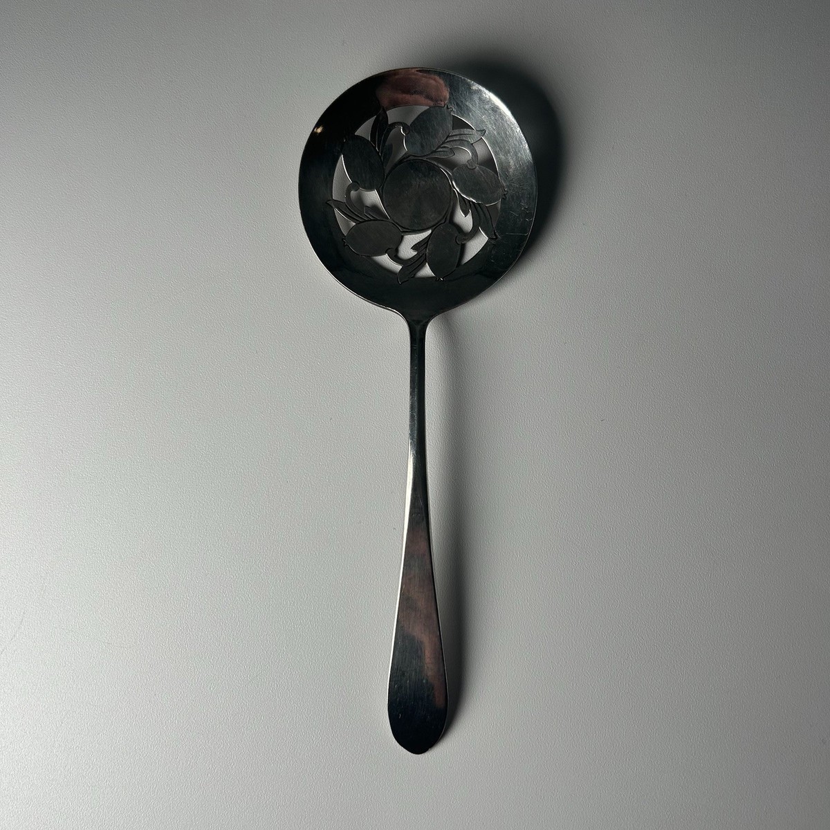Wm Rogers Mfg Co Original Rogers Silverplate Tomato Server Pierced