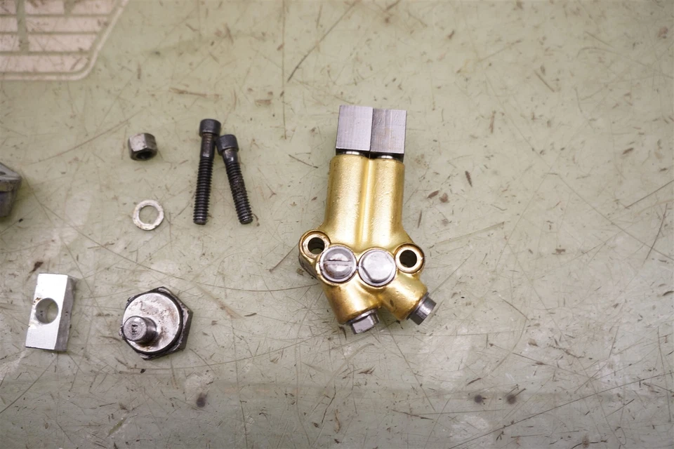 Triumph T140V T140ES 1982 ES Bonneville TSS T140 Electro *2849 bomba de aceite Foto 2 de 4