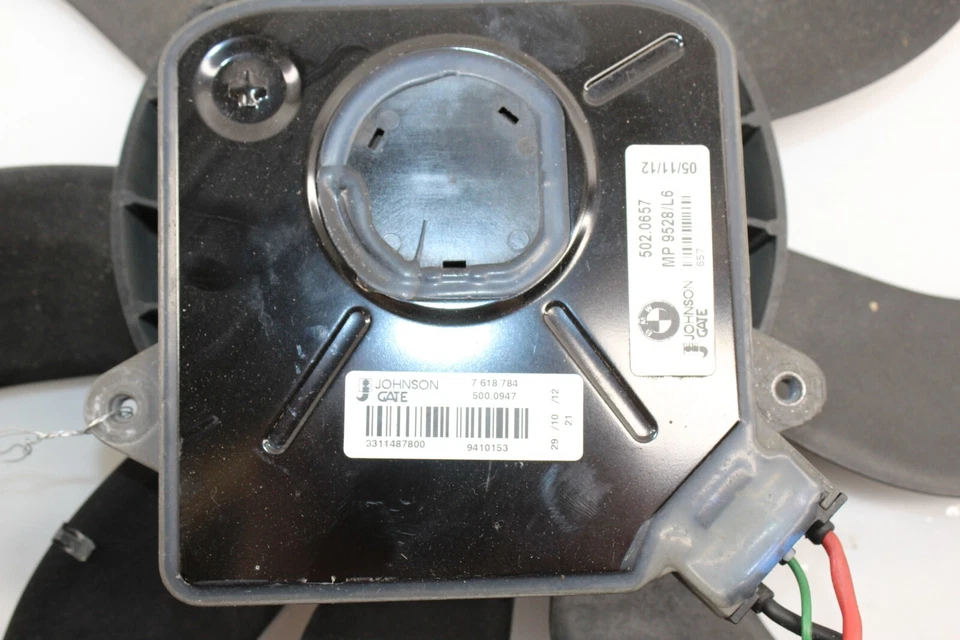 Ventilador de radiador BMW 528i 2012-2016 2,0 L OEM Foto 2 de 4
