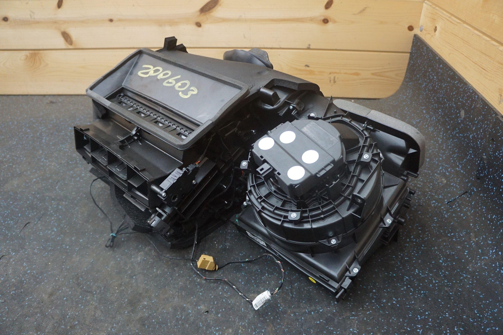Heater Core Blower Motor Box 4S1820005D 4S1820021 OEM Audi R8 LMS GT4 2018
