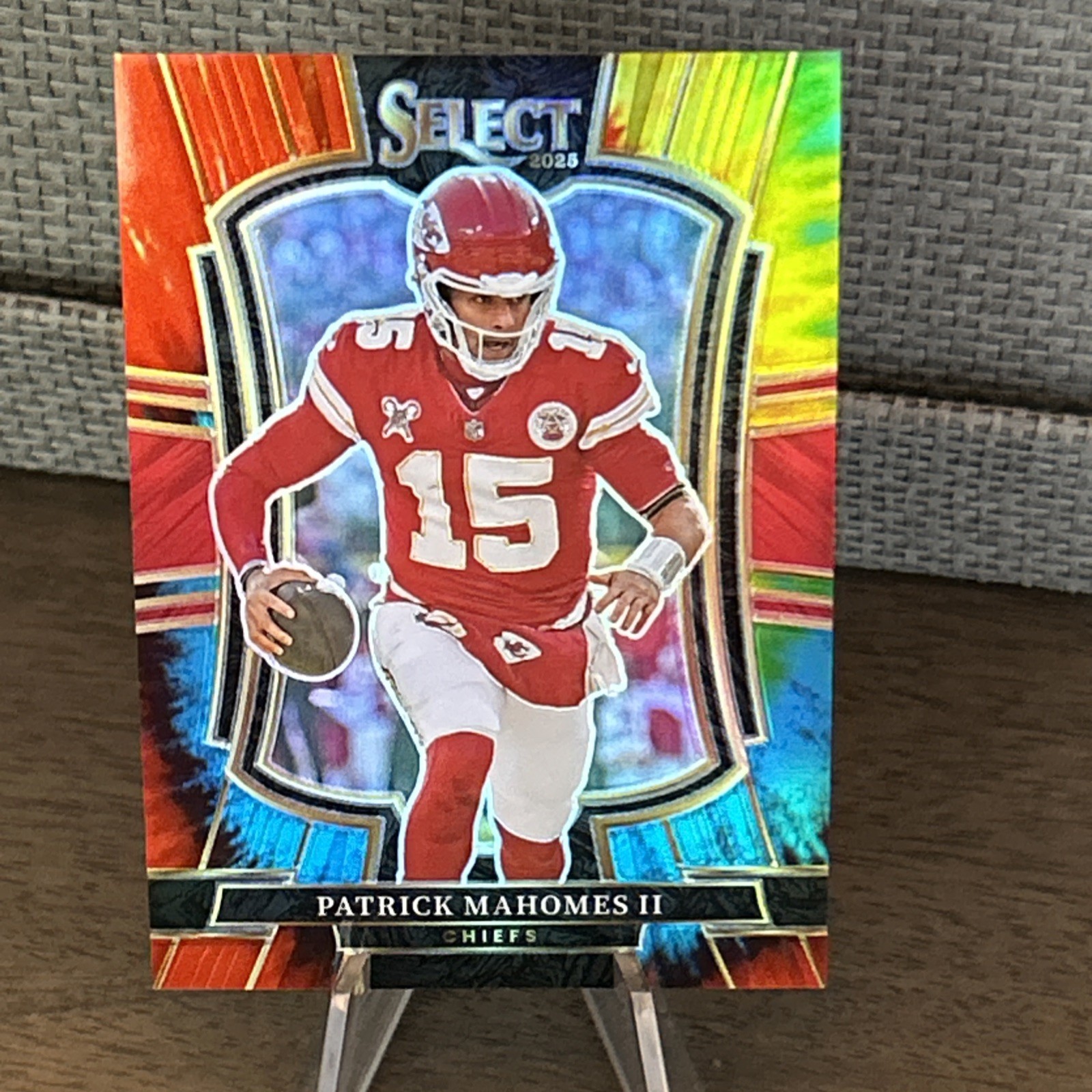 2025 Panini Select Patrick Mahomes II Premier Level Tie-Dye Prizm /25 Chiefs 107