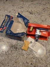 Vintage Roberk Model 800 4-way Emergency Hazard Flasher Kit. Vintage Roberk Model 800 4-way Emergency Hazard Flasher Kit.