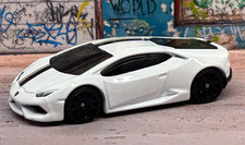 Hot Wheels Multipack LAMBORGHINI HURACAN LP 610-4 White Mint/Loose