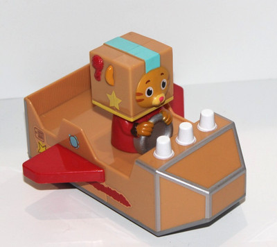 Daniel Tigers Neighborhood Pull Back & Go Car Cardboard Box Airplane 5.5'' Used