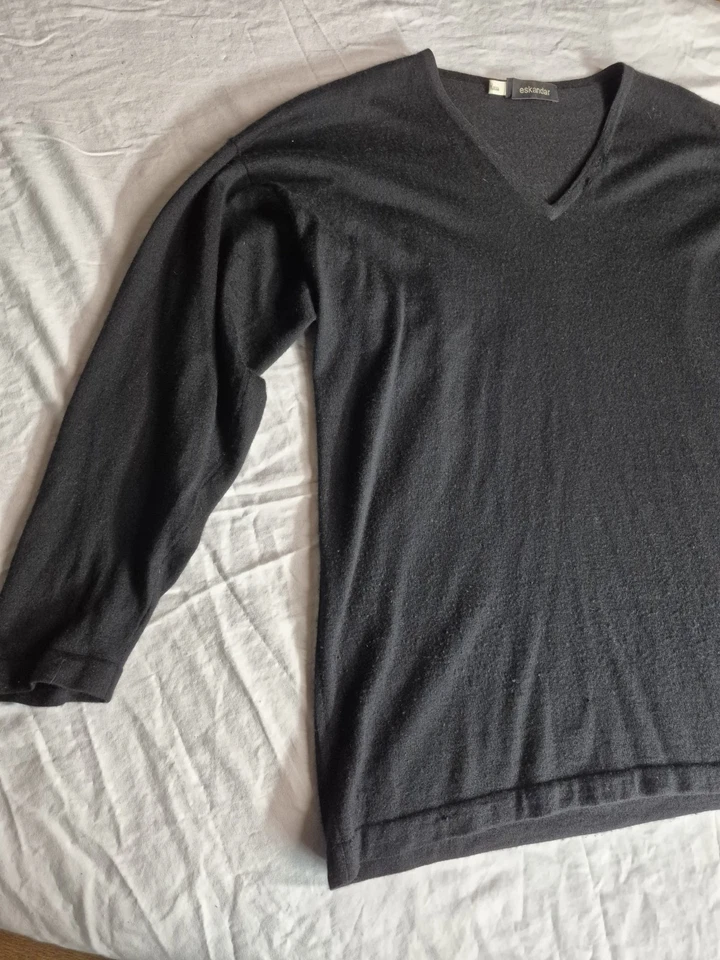 Eskandar 0 Cashmere V-Neck Sweater Gray Black Oversized Minimalist - Image 3 of 4