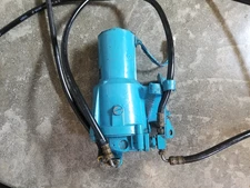 5.7 OMC Stringer Tilt Trim Pump HYB 5008 with Hoses