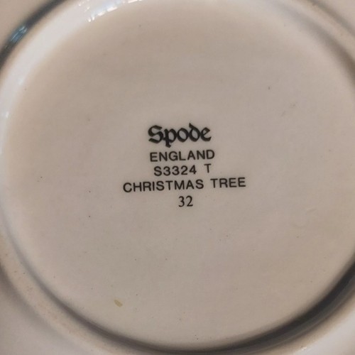 Spode Christmas Tree Dessert Dish Small Green Scalloped Rim S3324 T 32 England - Picture 2 of 4