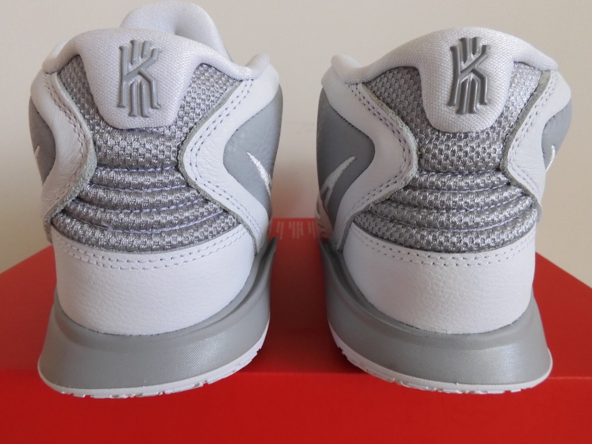 NIKE KYRIE INFINITY TB WOLF GREY-WHITE-WOLF GREY SZ 9 [DO9616-001
