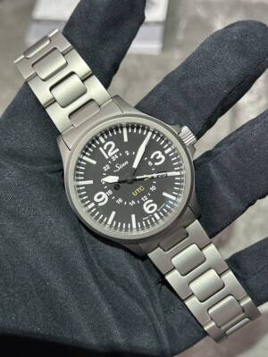 Sinn 856 UTC 自動巻き 完動品】ジン Sinn 856.S UTC ブラック PVDフリーガー 自動巻