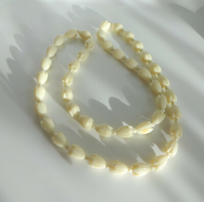 Vtg Pikake Tulip Hawaiian Celluloid Wedding Beaded 30” No clasp
