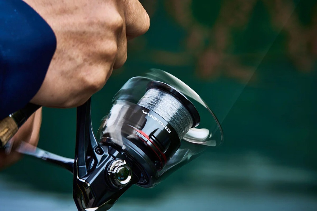 Shimano 24 Vanford 3000MHG Spinning Reel Saltwater Freshwater