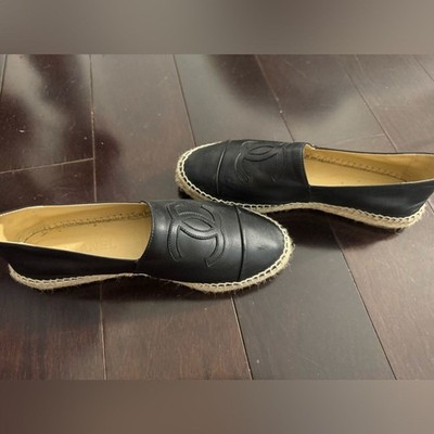 Chanel Black Leather Espadrille Flats with Logo Accent