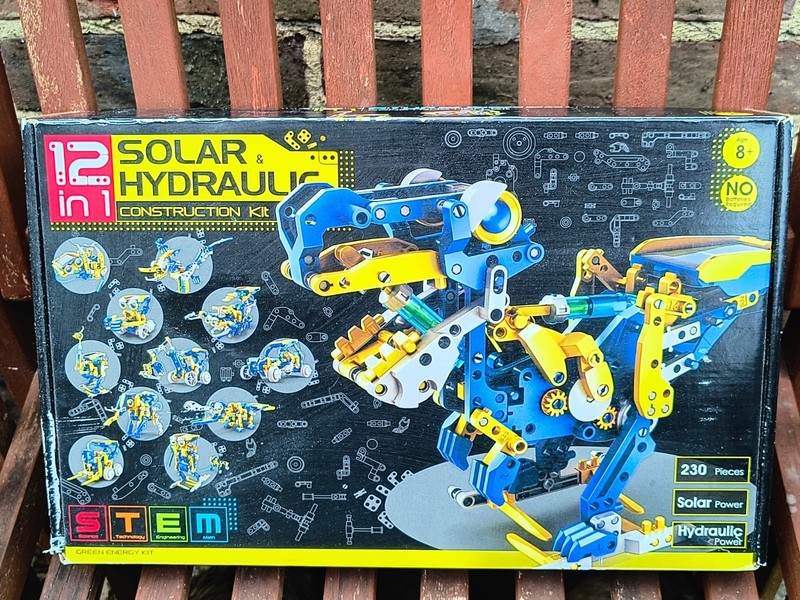12 in 1 SOLAR HYDRAULIC Construction KIT Model Build Robot Toys