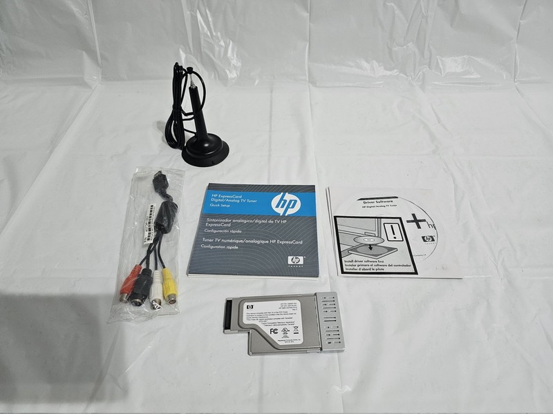 HP ExpressCard Digital Analog TV Tuner Cables, Software, Remote, and Antenna