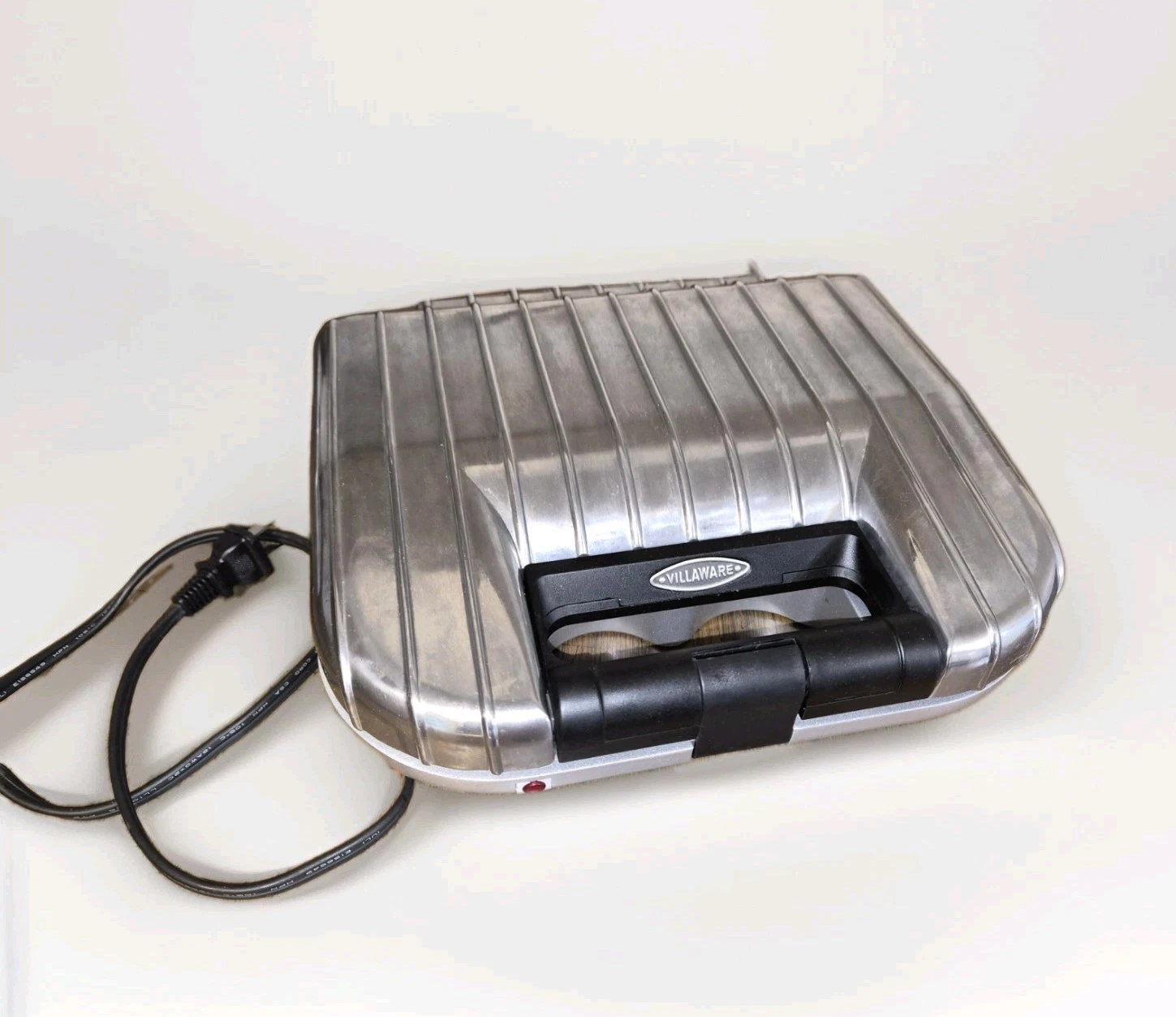 VillaWare PIZZELLE BAKER Uno Series 2060 Italian Waffle Cookie Maker Model