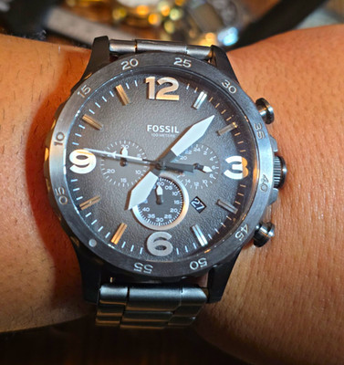 Fossil Men's NATE Chronograph Date Gray Dial Black Metal Bracelet Watch.