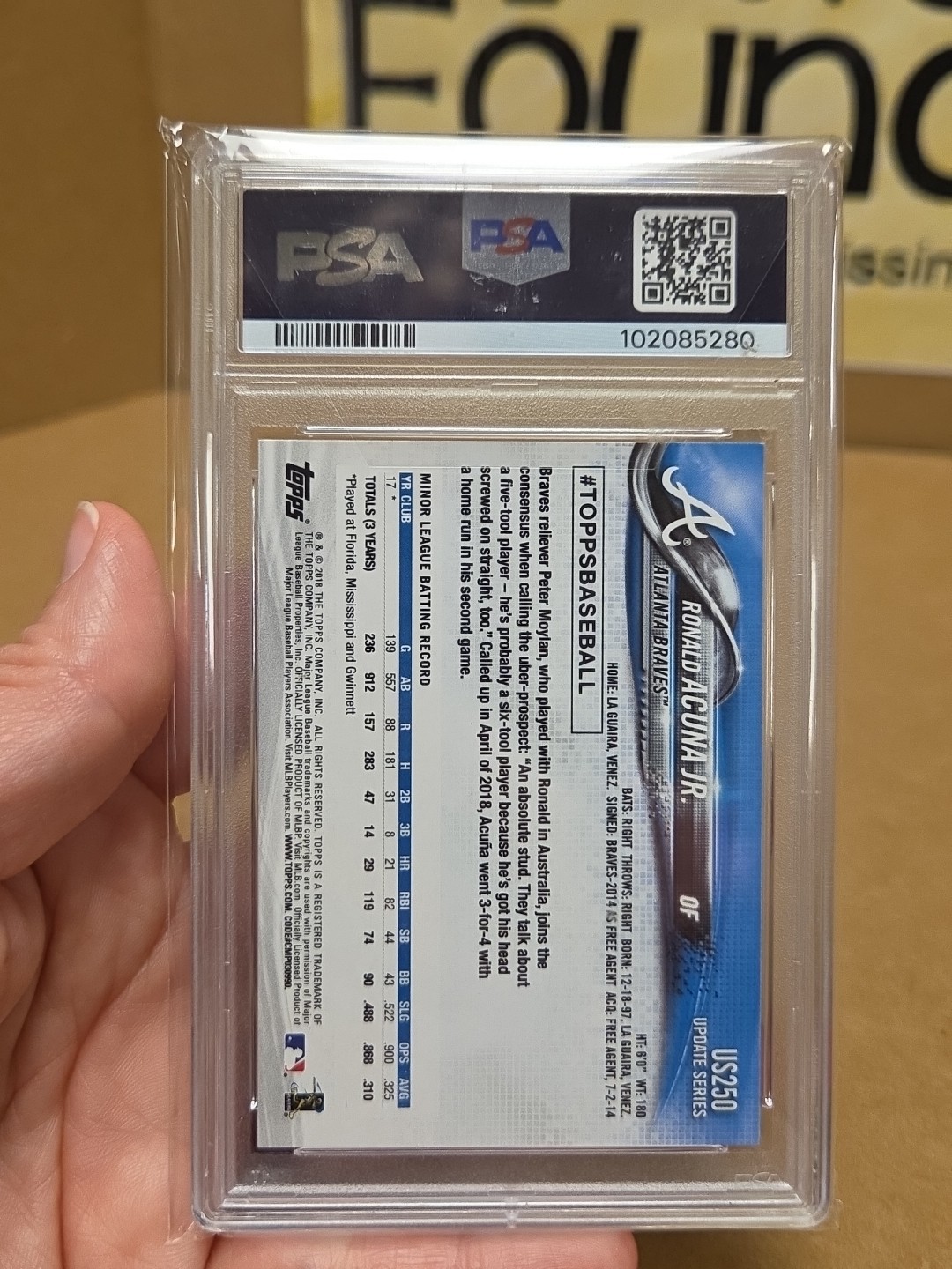 2018 Topps Update Ronald Acuna Jr. RC Rookie #US250 Braves PSA 8 view 3
