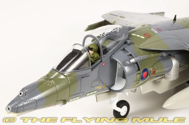 Corgi 1:48 Harrier GR.Mk 9 RAF Cottesmore Wing Ninja 1 - Image 3 of 4