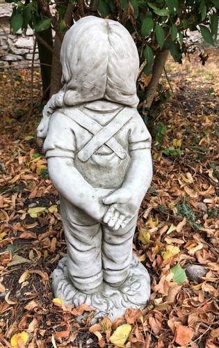 Jack and Jill stone garden ornament boy girl kissing love cute - Picture 7 of 12