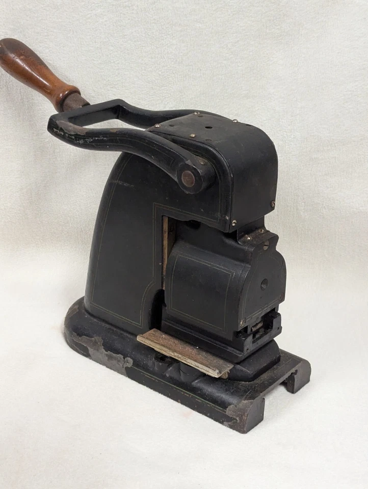 Antique Cummins Perforator Co. Initial Perforating Machine No. 100 Cast Iron - Image 3 of 4