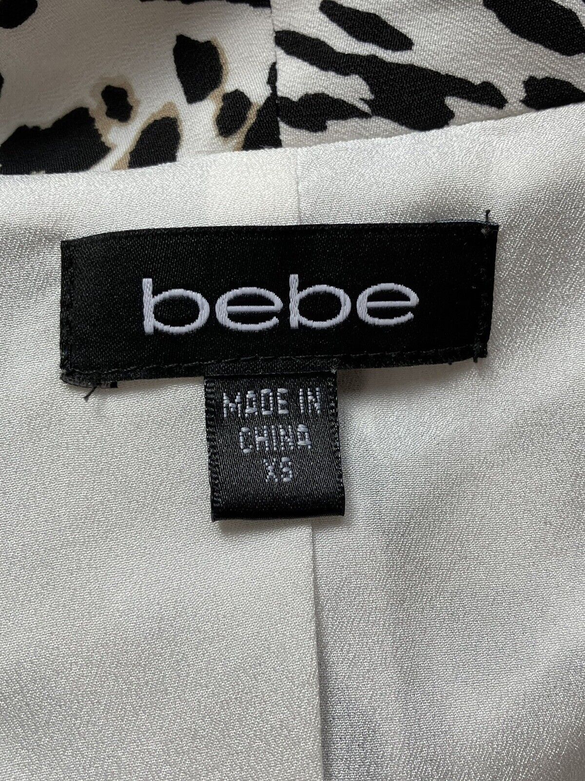 BEBE XS Women’s Blazer Top Animal Print Long Slee… - image 5