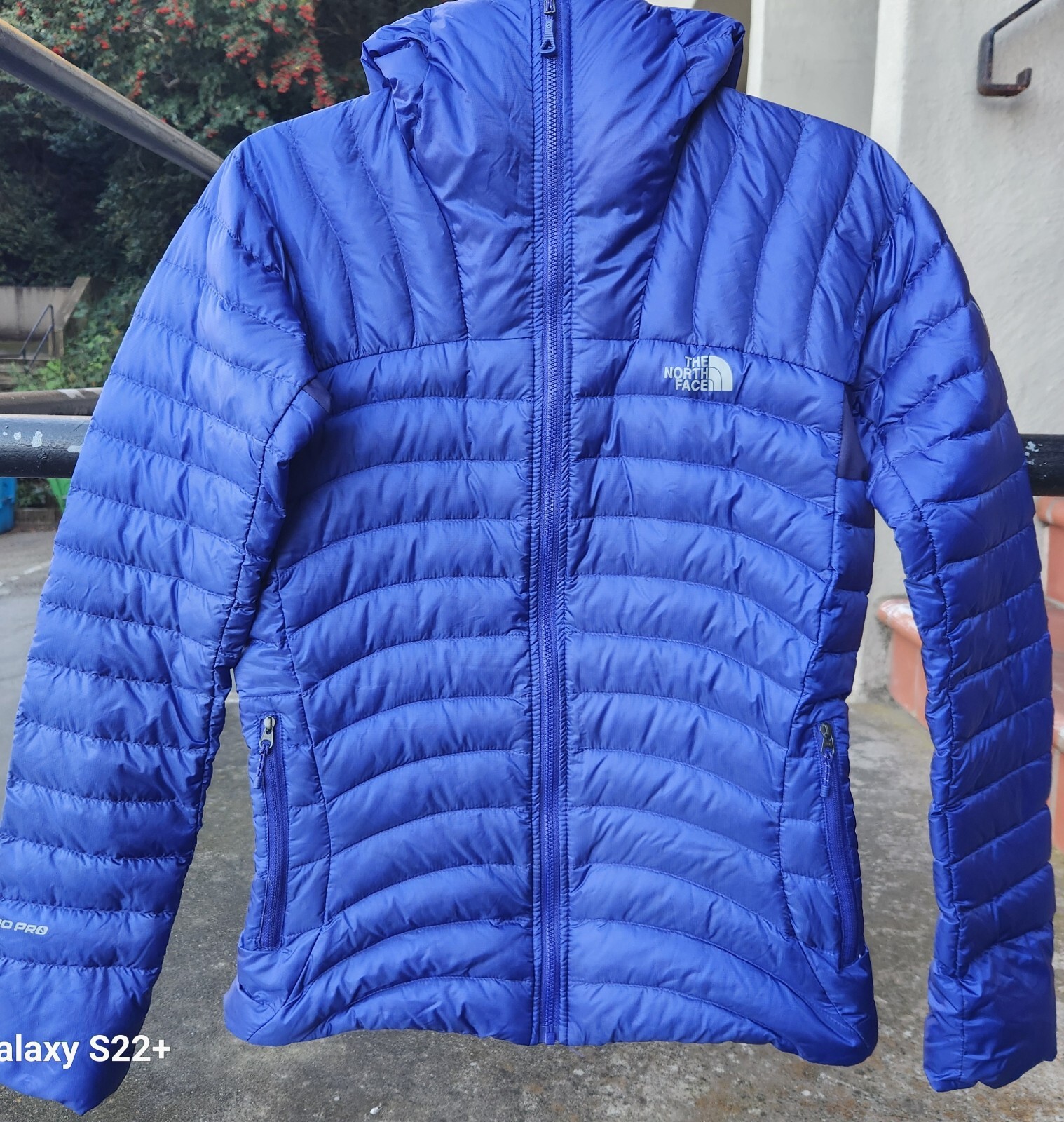 The North Face 800 PRO Summit Series Slim-Fit Jacket Brand New