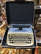 Vintage 1960s Royal Aristocrat Typewriter w/Case thumbnail