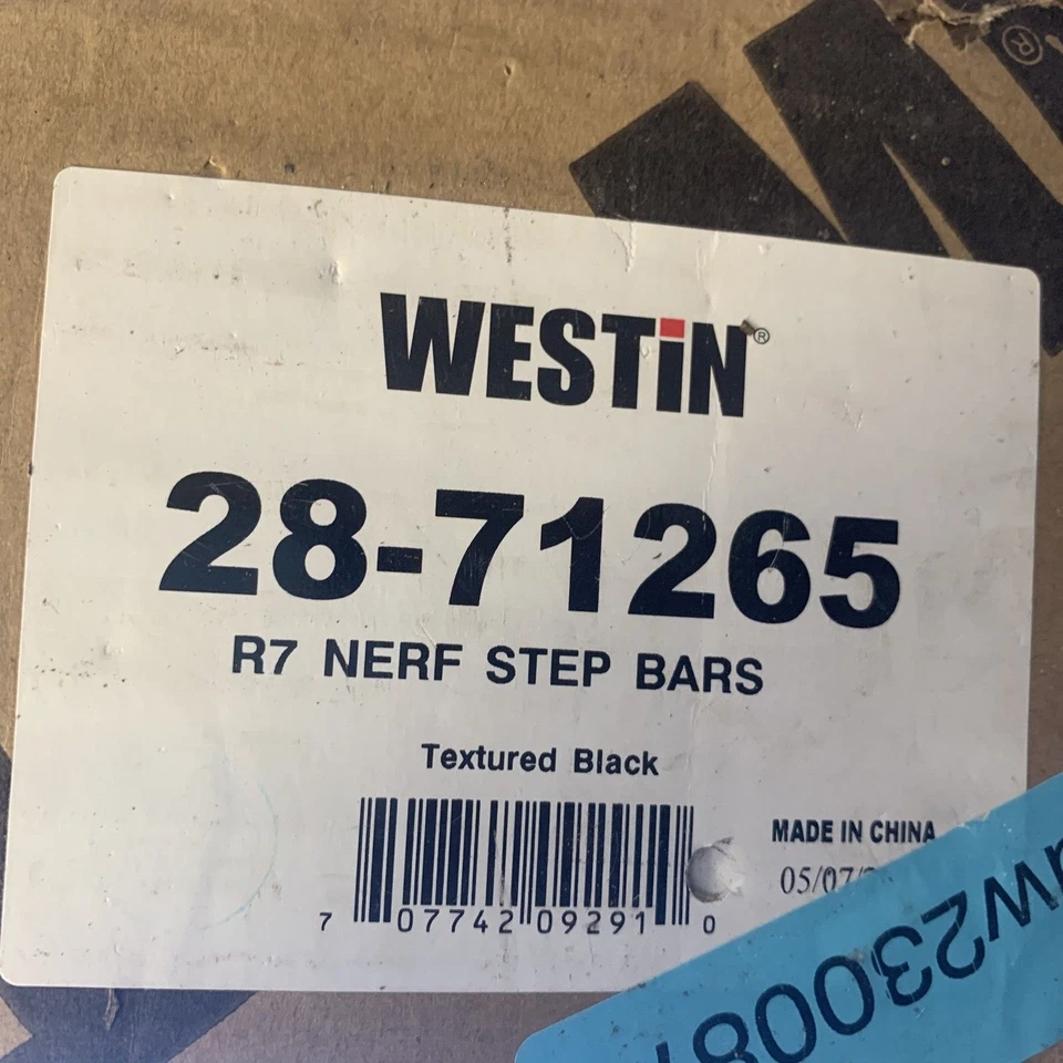 Barras Nerf Westin R7 negras 28-71265 para Silverado/Sierra 2500HD 3500HD 20-24 Foto 2 de 4