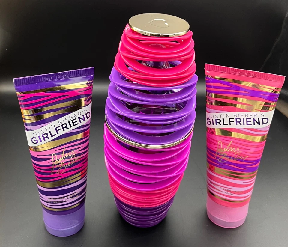 Justin Bieber Girlfriend 100 ml eau de parfum spray + loción corporal + gel de ducha set de regalo Foto 2 de 3