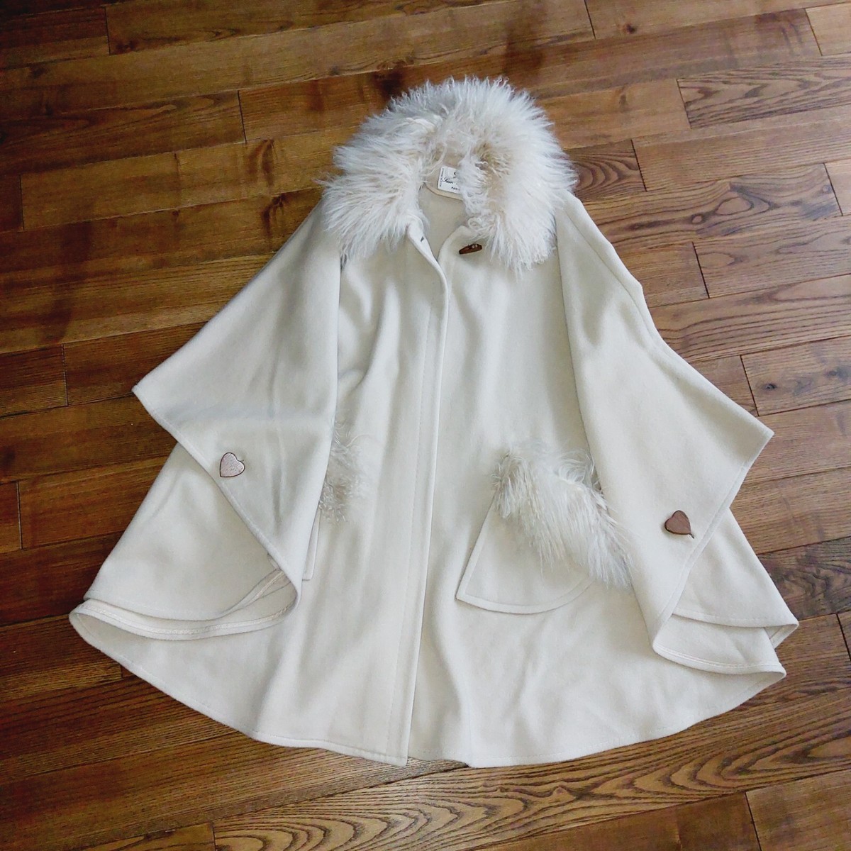 Sam Rone Cashmere ivory wool poncho cape Paris with fur llama Made