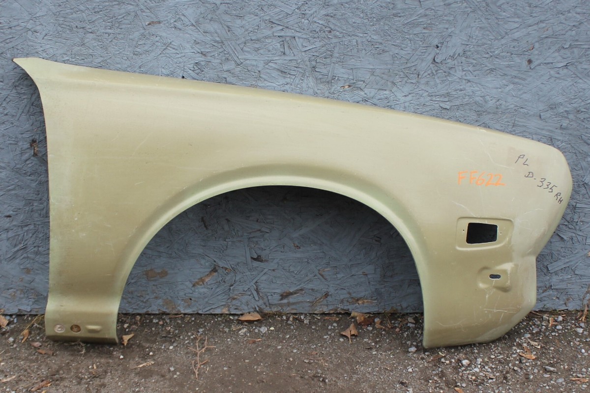 AZ-1 PG6SA フロント フェンダー 右 right fender Fiberglass Right Fender that fits 1971-1977 Datsun 610 FF621