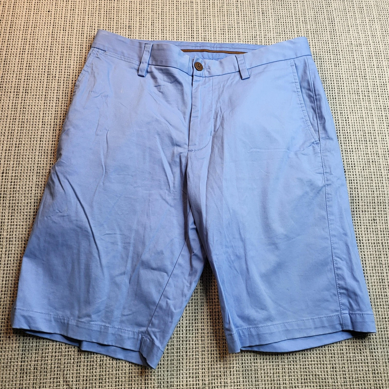 Tommy Bahama Shorts Mens 32 Blue Chino Stretch Flat Front 11 Inseam Marlin Logo
