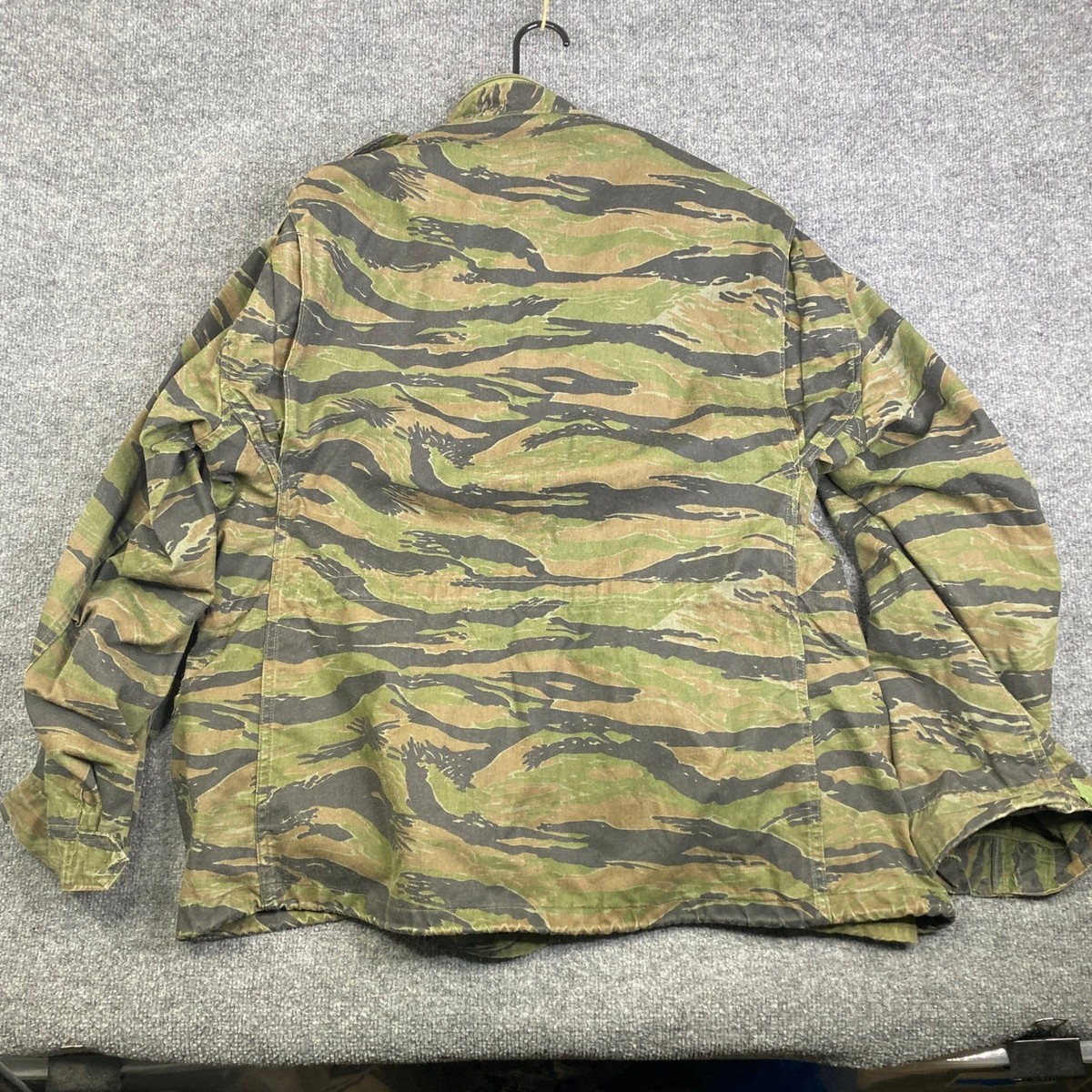 Golden Mfg Co Tiger Stripe Camo M65 Field Coat Jacket Large 