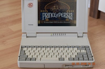 Vintage Toshiba T 1950CT Color RETRO  WIN 3.11 486 DX40 4+8MB Akku TOP Sammler