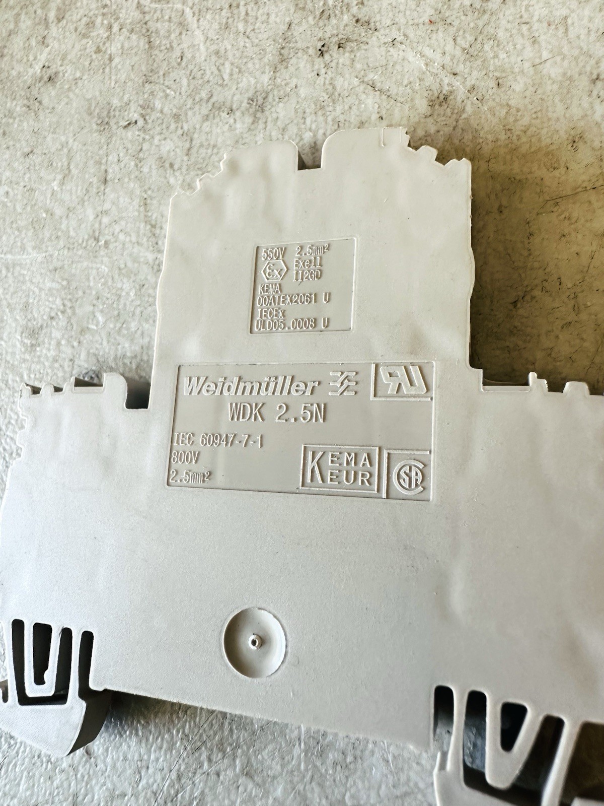 Lot Of 24! WEIDMULLER Terminal Block WDK 2.5N