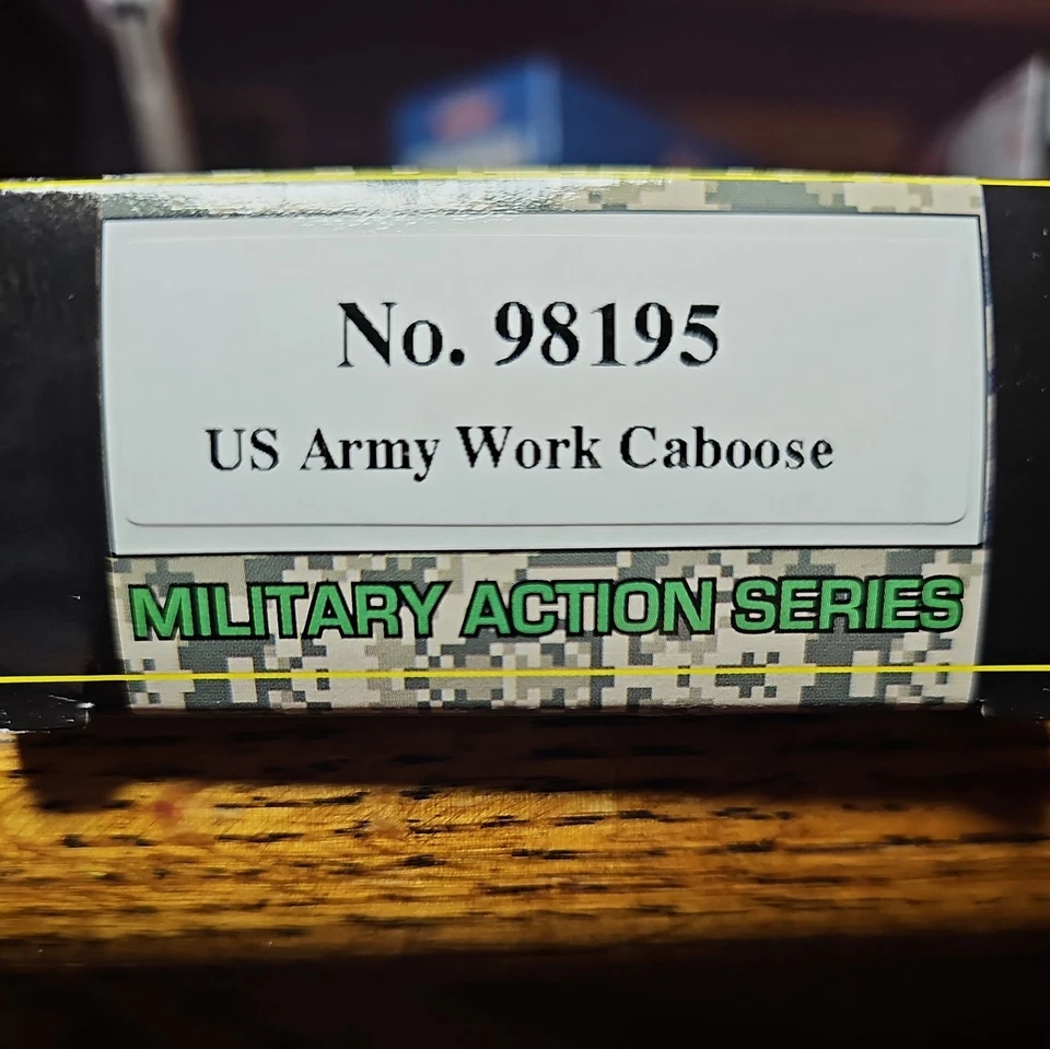 HO-SCALE Model Power Military Action Series US ARMY Work Caboose - Image 2 of 3