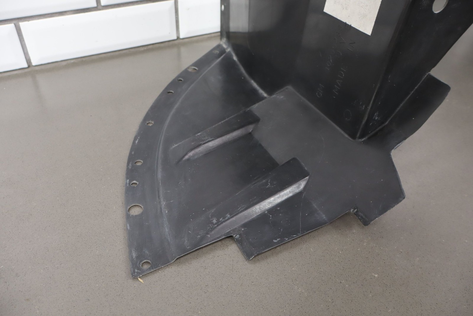 1990 - 1995 Chevrolet Corvette ZR-1 Right Front Inner Fender Liner