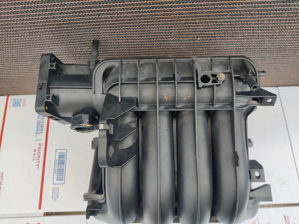 Camión Ford Ranger 2009 2,3 L Duratec DOHC colector de admisión fabricante de equipos originales en línea 4 Mazda B2300 Foto 4 de 4