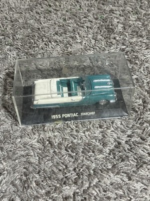 1955 Pontiac Star Chief Diecast Model Car NewRay 1:43 Display