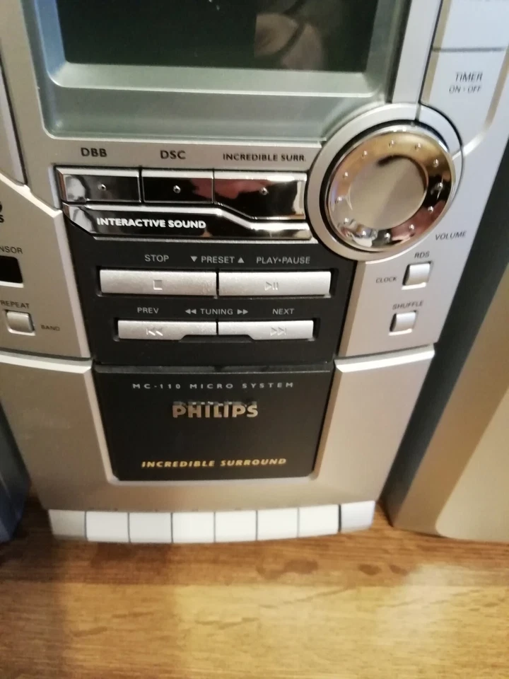 Philips Micro Hi-Fi System MC-110 CD-Wiedergabe, Kassettenbetrieb, Radiosender - Bild 3 von 4