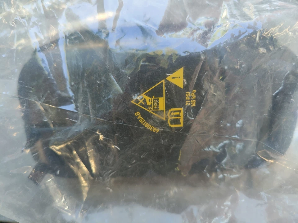 Genuine New Cooling Bottle for Jeep Wrangler JL Gladiator JT 19-24 68364312AC - Image 3 of 4