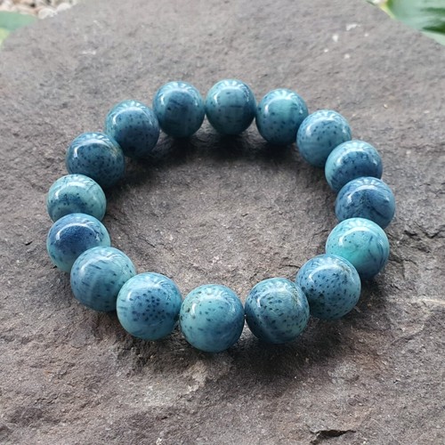 13.5-14 MM Genuine Indonesian Blue Coral Bracelet 16 Beads - Picture 3 of 9