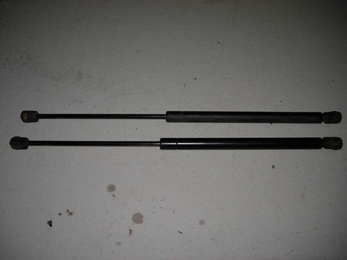 VW Golf 3 2x Heckklappendämpfer 1H6827550A Gasfeder