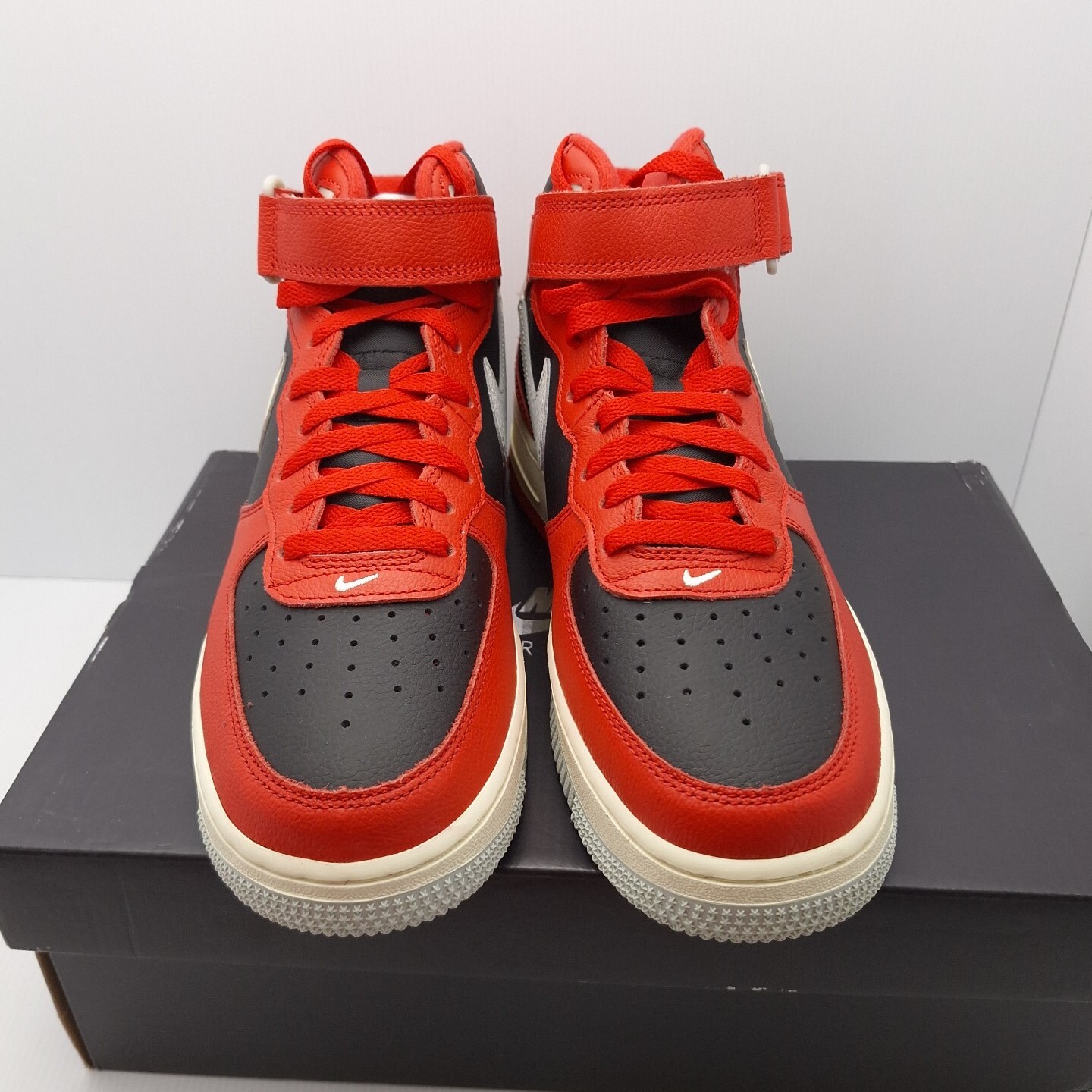 red and black air force 1 mid lv8
