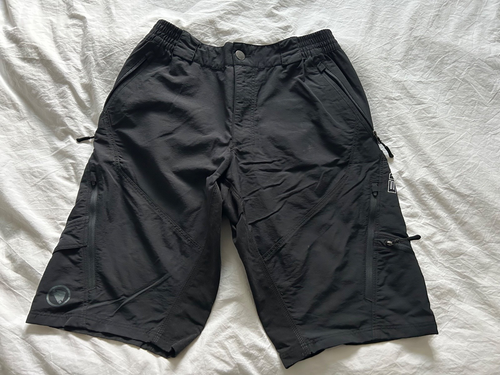 Endura Humvee Men’s MTB Shorts + Trousers - Size Medium - Black - Picture 3 of 6